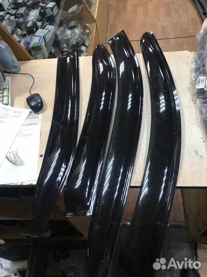 Ветровики тойота