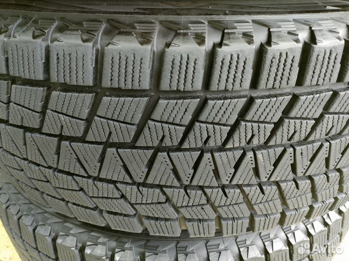 Bridgestone Blizzak DM-V1 225/65 R17