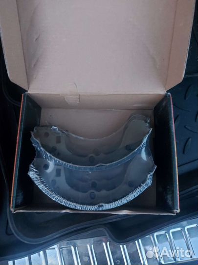 Колодки тормозные барабанные на киа Спектра 2006г