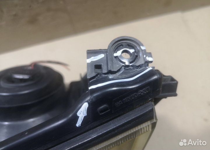 Фара левая Nissan x-trail nt30 2006 год