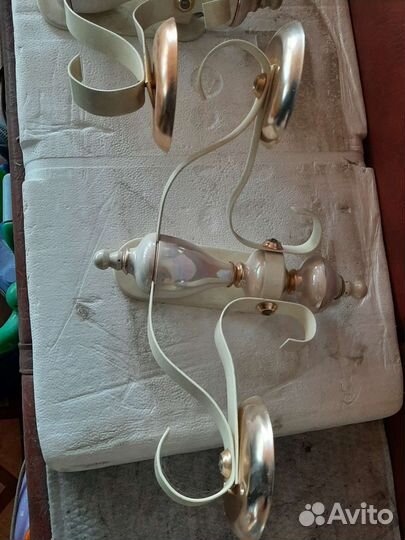 Подцветочники перламутровые 2 шт