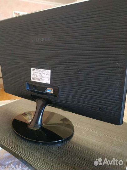 Жк-монитор 23 дюйма