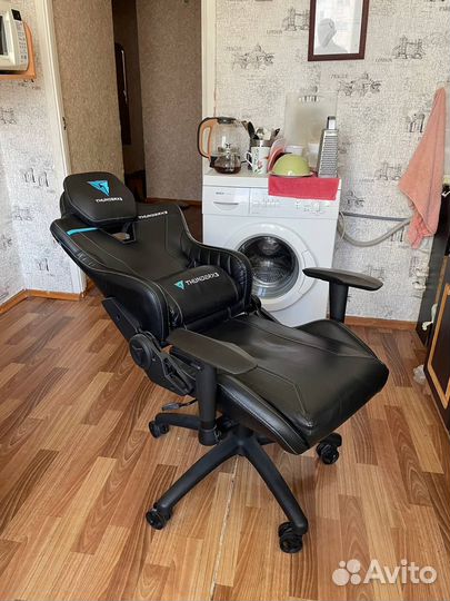 Игровое кресло thunderx3 TC3