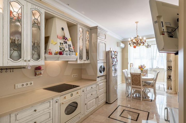 4-к. квартира, 220 м², 15/16 эт.