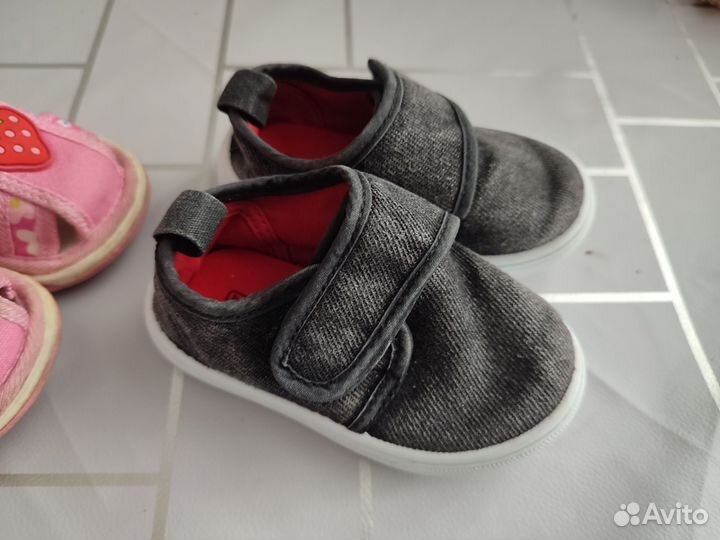 Босоножки, тапочки для девочки