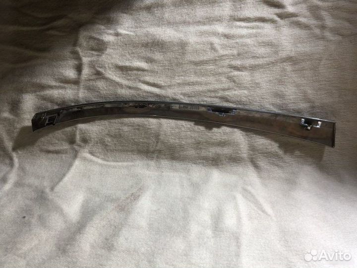 Молдинг фары Toyota Camry