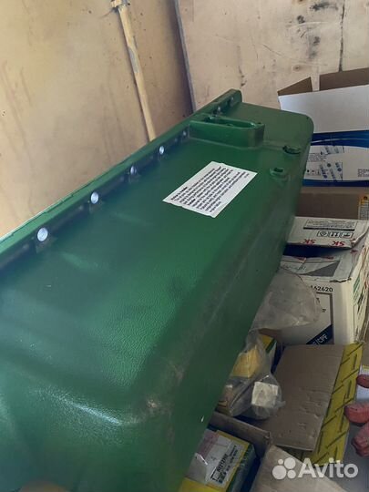 Джон Дир RE506166 поддон двс 9640 WTS John Deere