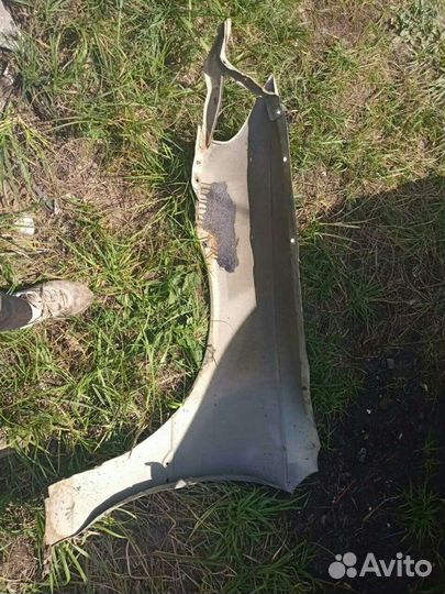 Правое крыло Тойота Карина Корона