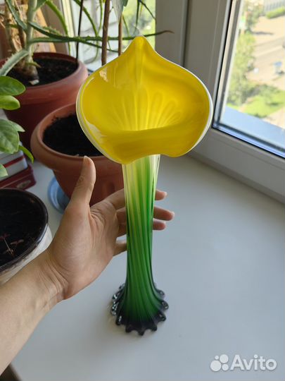 Ваза цветок Каала цветное стекло высота 40см