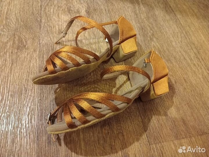 Туфли танцевальные