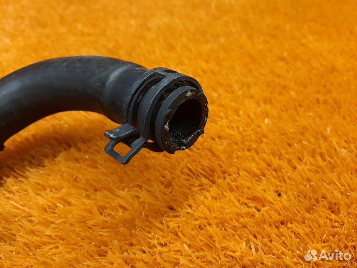 Патрубок расширительного бачка Mercedes-Benz