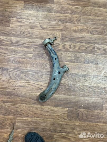 Nissan almera classic правый рычаг