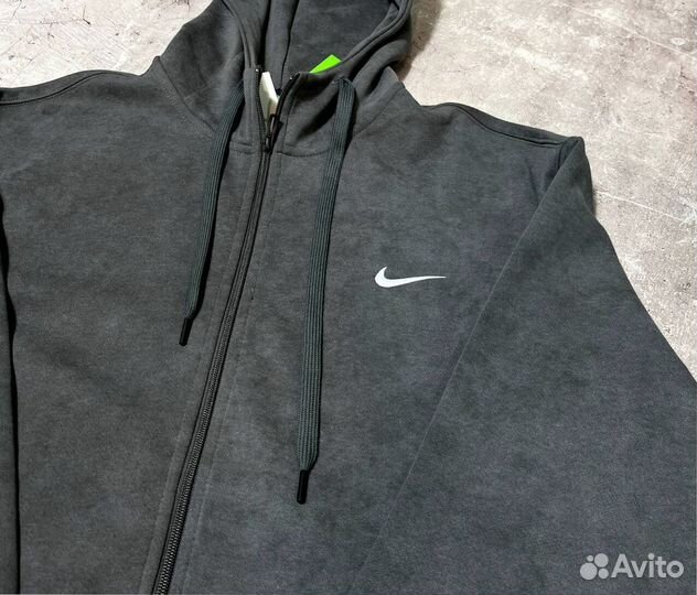 Спортивные костюмы Nike