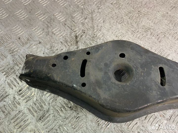 Рычаг подвески задний правый Volkswagen Sharan 7N