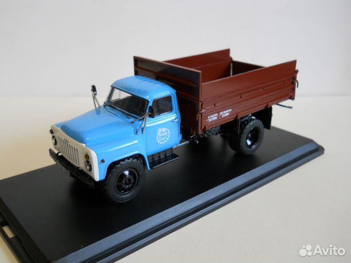 Модель самосвала саз-3507 1:43 от AVD