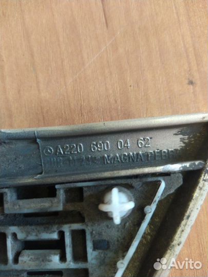 Молдинг крыла задний правый Mercedes S-Class W220