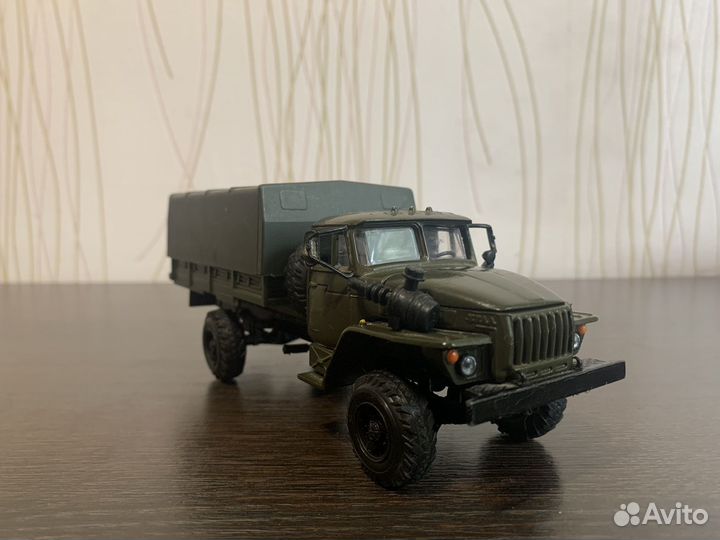 Модель 1/43 Урал-4320