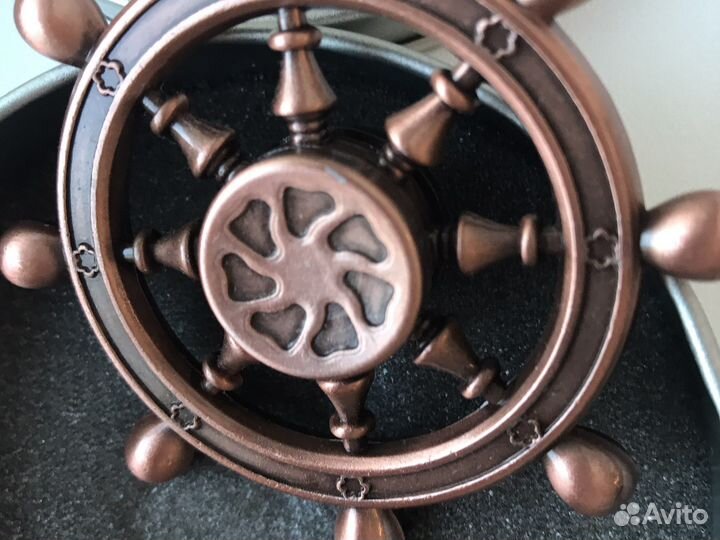 Спиннер металлический Премиум Штурвал в упаковке