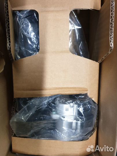 Впускной коллектор Ауди Q7 3.0 TDI