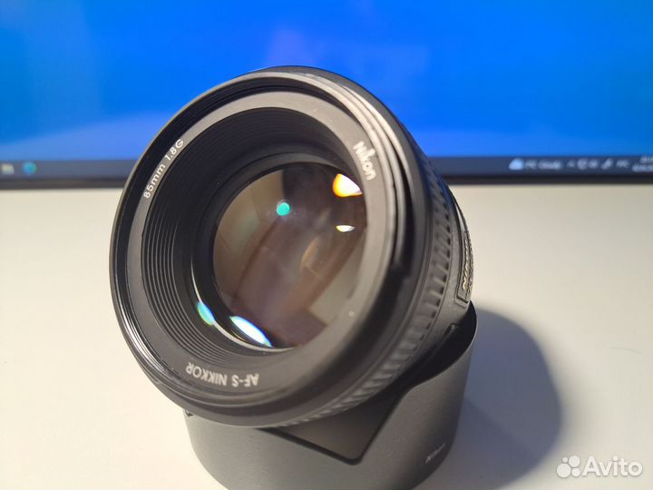 Объектив nikon 85mm