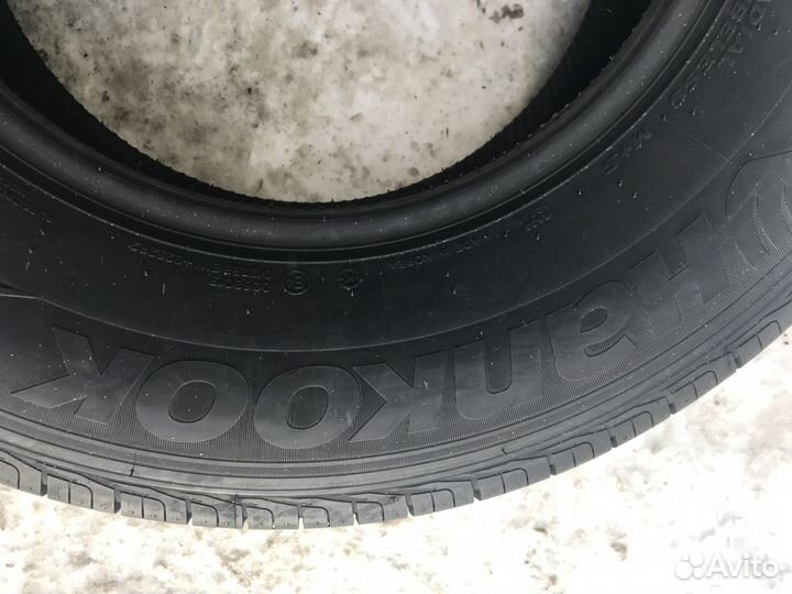 Hankook Dynapro HP2 RA33 235/70 R16 106H