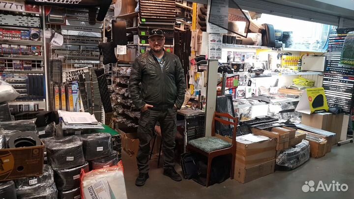 Шильдик Granta черный глянец в стиле Порше