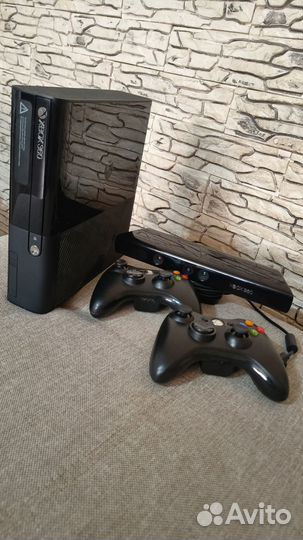 Xbox 360e 250гб 42игр
