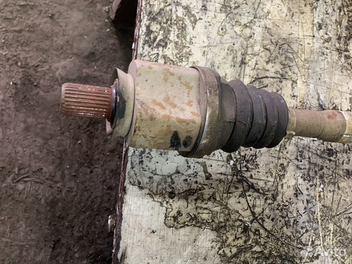 Привод левый АКПП Renault Megan 2