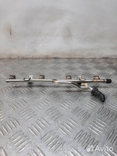 Топливная рампа Opel Zafira минивэн 1.6 Z16XEP