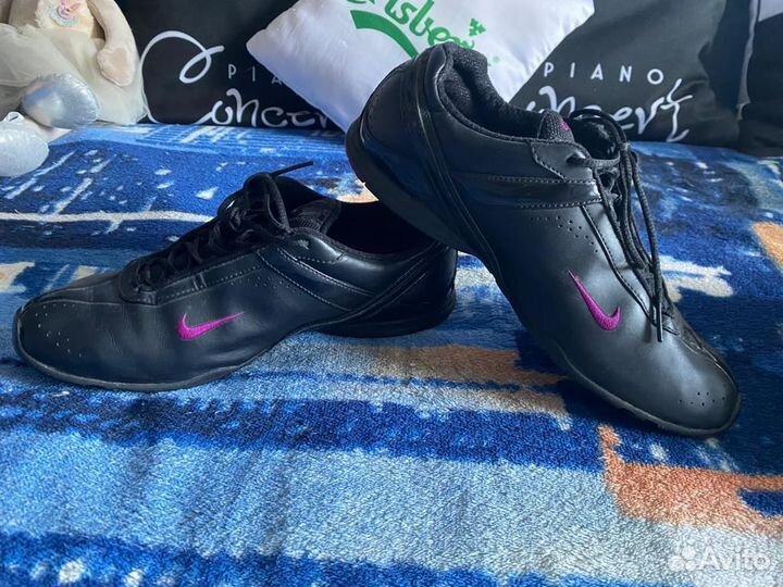 Кроссовки nike женские