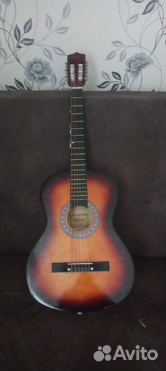 Продаю гитару