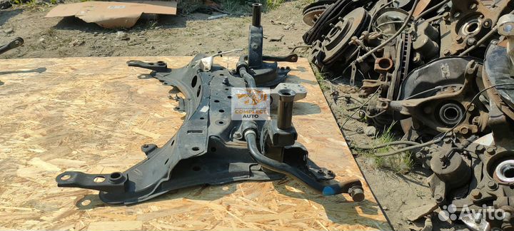 Подрамник передний Toyota C-HR (2016-2023)