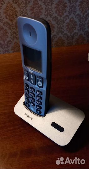 Радио телефон Philips D500
