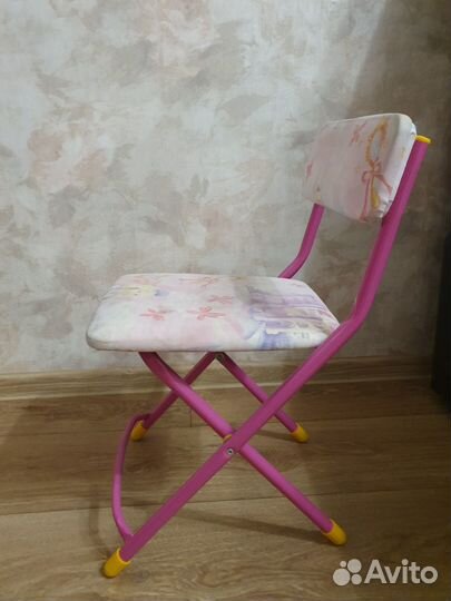 Продаю детский стол и стул