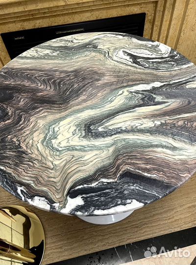 Круглый стол лофт