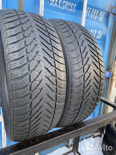 Goodyear Eagle Ultra Grip GW-3 215/50 R17