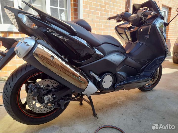 Yamaha t max 530