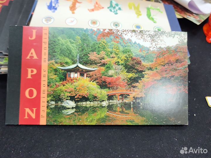 Альбом с марками(24 шт). Япония