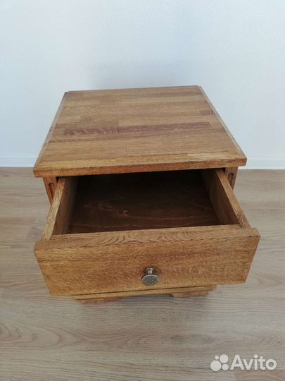 Тумба прикроватная из дуба