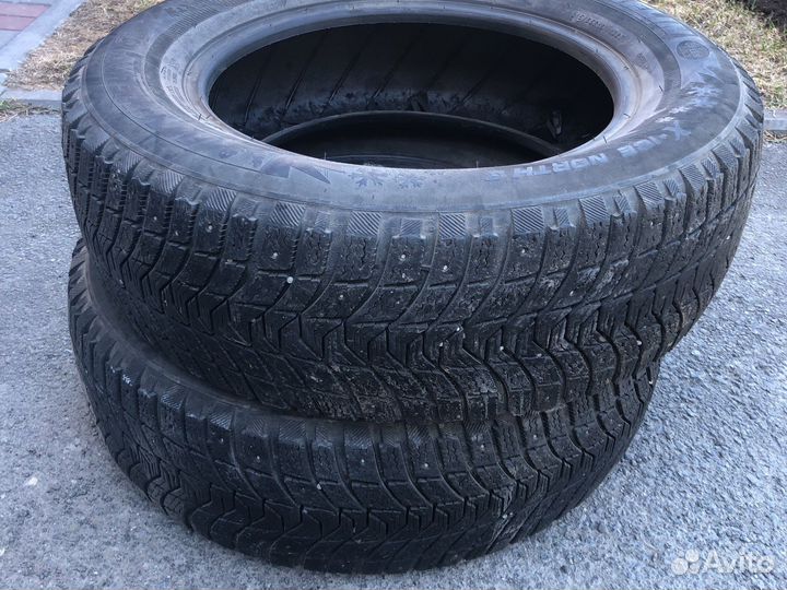 Michelin X-Ice North 3 215/65 R16