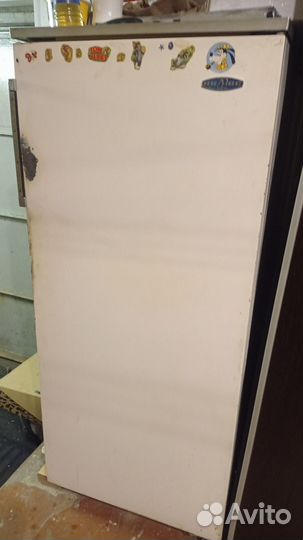 Советский холодильник Полюс