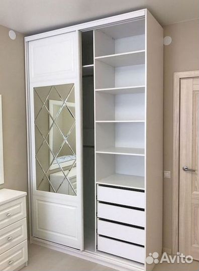 Угловой шкаф