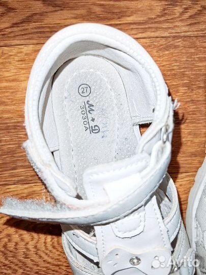 Босаножки 27 р