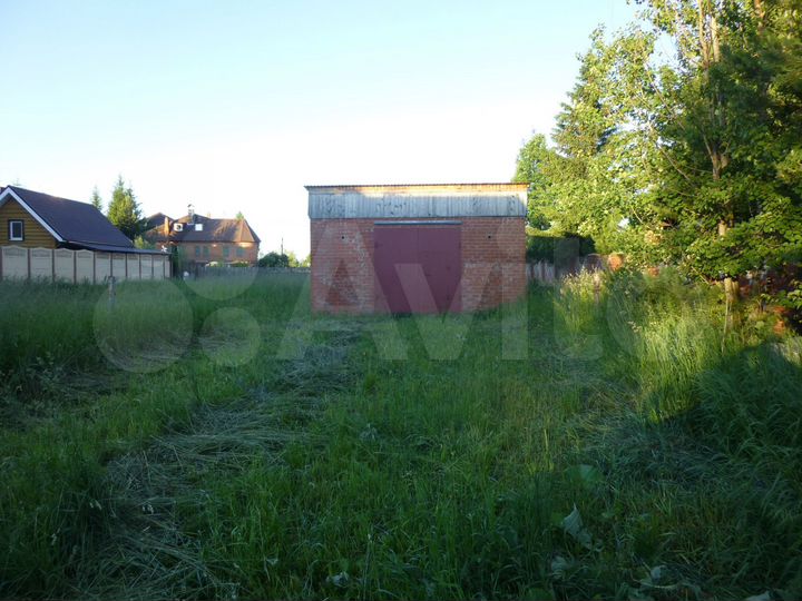 Гараж, > 30 м²