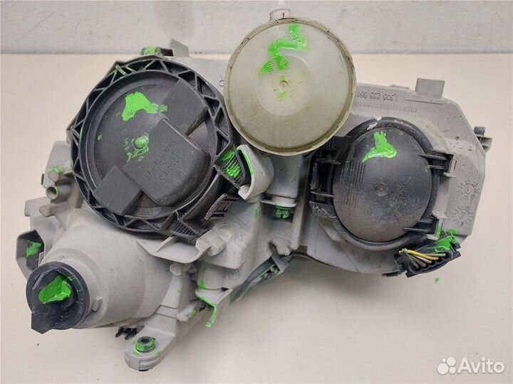 Фара (передняя) Mercedes C W203, 2003