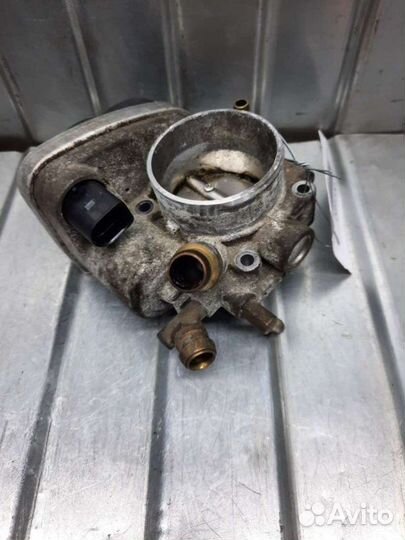 Дроссельная заслонка Opel Astra H хэтчбек 1.6 2009