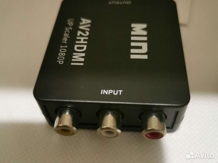 Из 3RCA(3 тюльпана) + доп. питание в hdmi