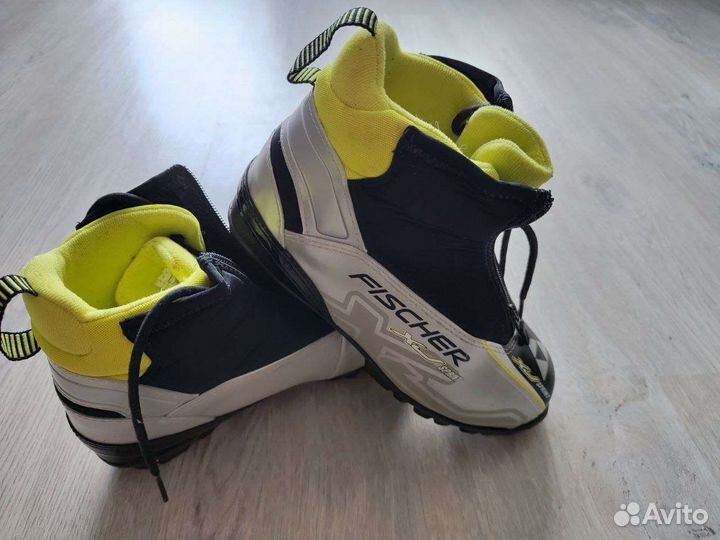 Детские лыжные ботинки fischer 37размер