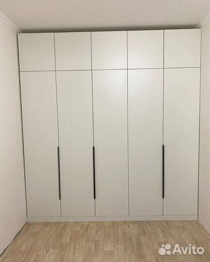 Шкаф распашной на заказ