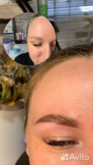 Модель на брови